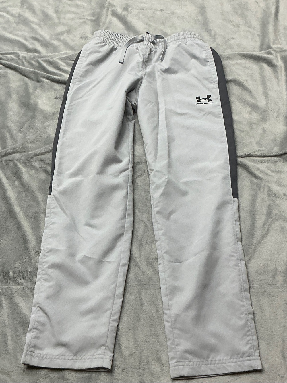 Under Armour Kids Light Gray Windpants with Dark Gray Side Panels